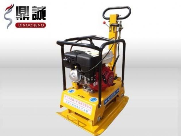 點(diǎn)擊查看詳細(xì)信息<br>標(biāo)題：雙向振動(dòng)平板夯 閱讀次數(shù)：13555