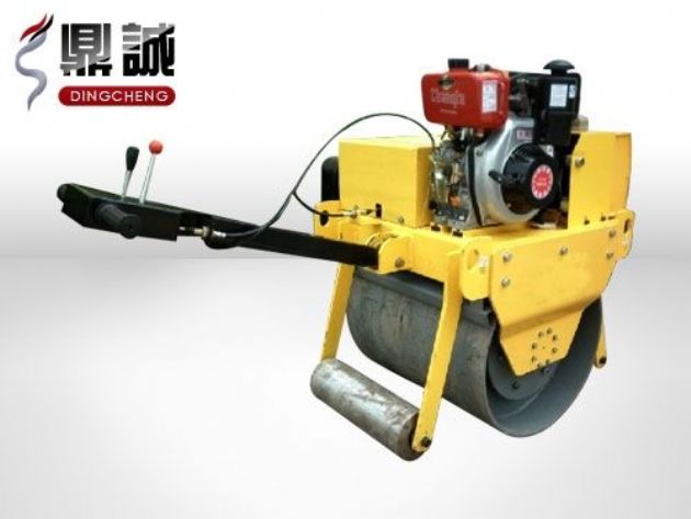 點(diǎn)擊查看詳細(xì)信息<br>標(biāo)題：重型手扶式單鋼輪壓路機(jī) 閱讀次數(shù)：13577